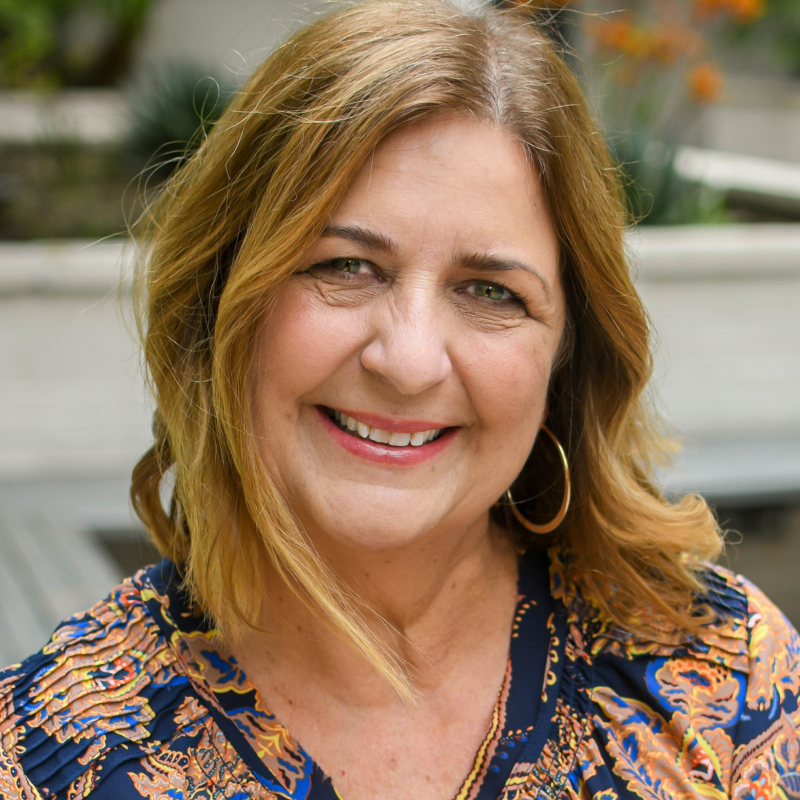 Holly Benson